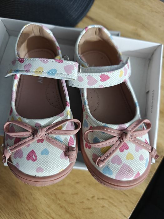 Buty dziewczęce baleriny
