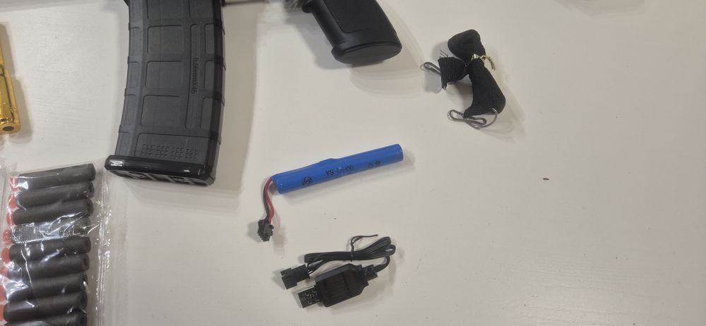 Vendo H&K 416D Nerf Eléctrica ou troco por Pressão de Ar