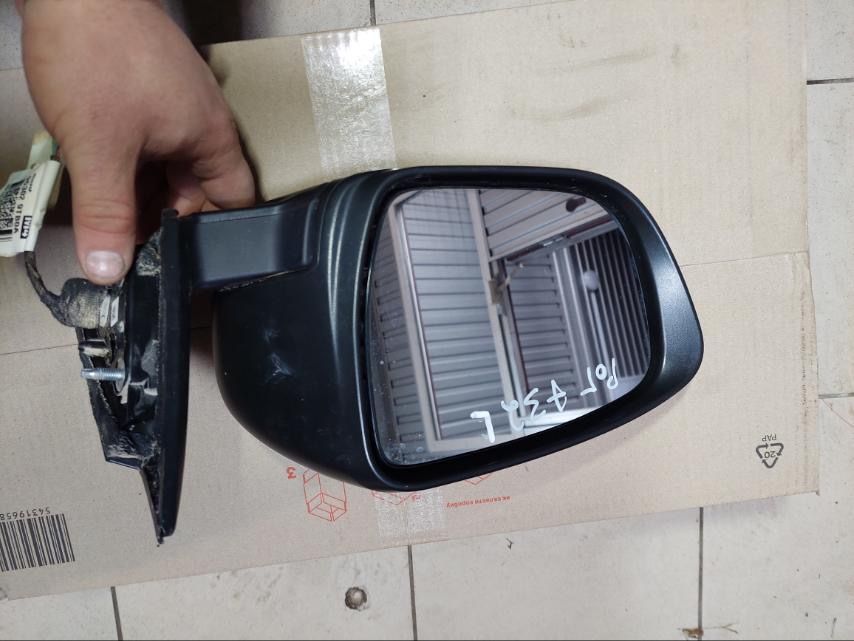 Продам дзеркало Nissan Rogue T32 2017,2018,2019,2020 ліве L