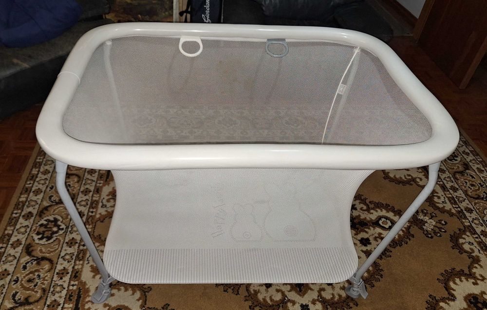 Parque retangular para criança