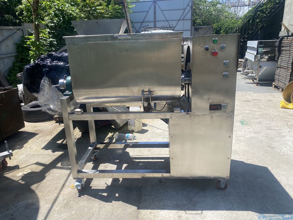 Фаршемешалка. Фаршеміс