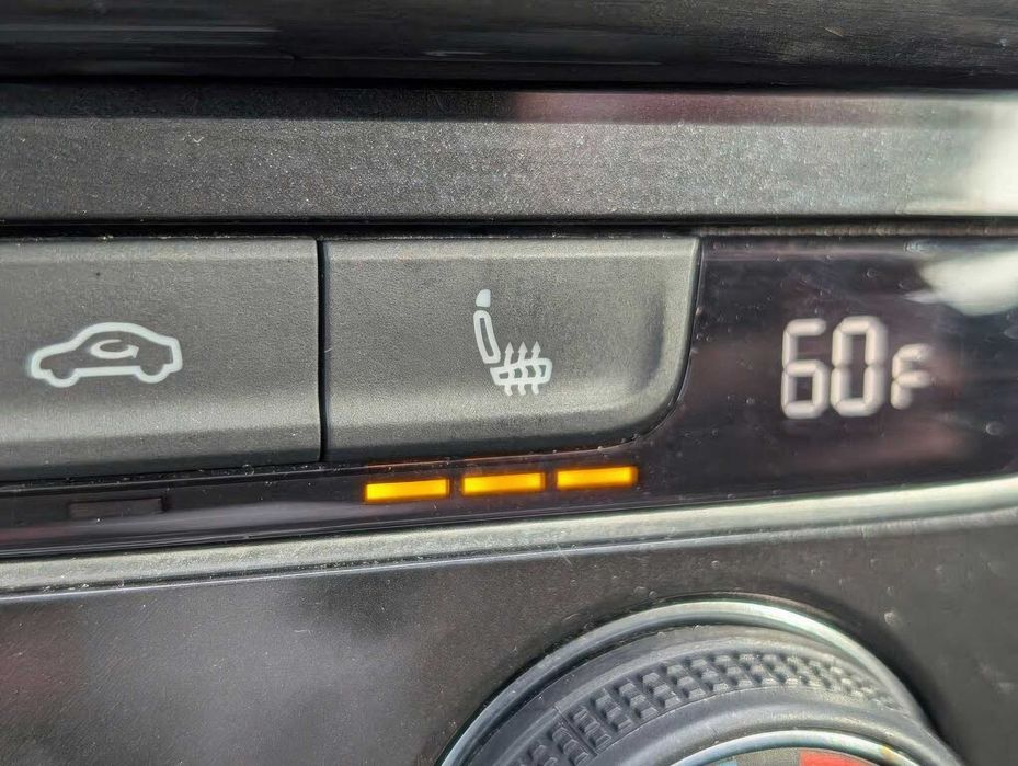 Volkswagen e-Golf SE      2019