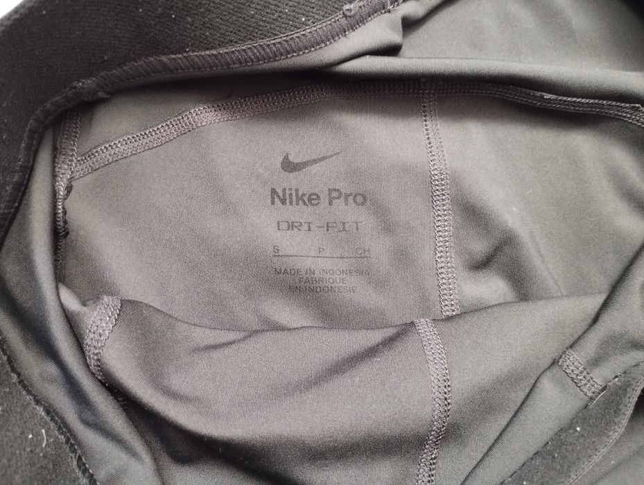Компрессионные леггинсы Nike pro p.S
