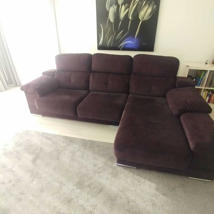 SOFÁ COM CHAISE LONG (Apoios reclináveis e assentos extensíveis)
