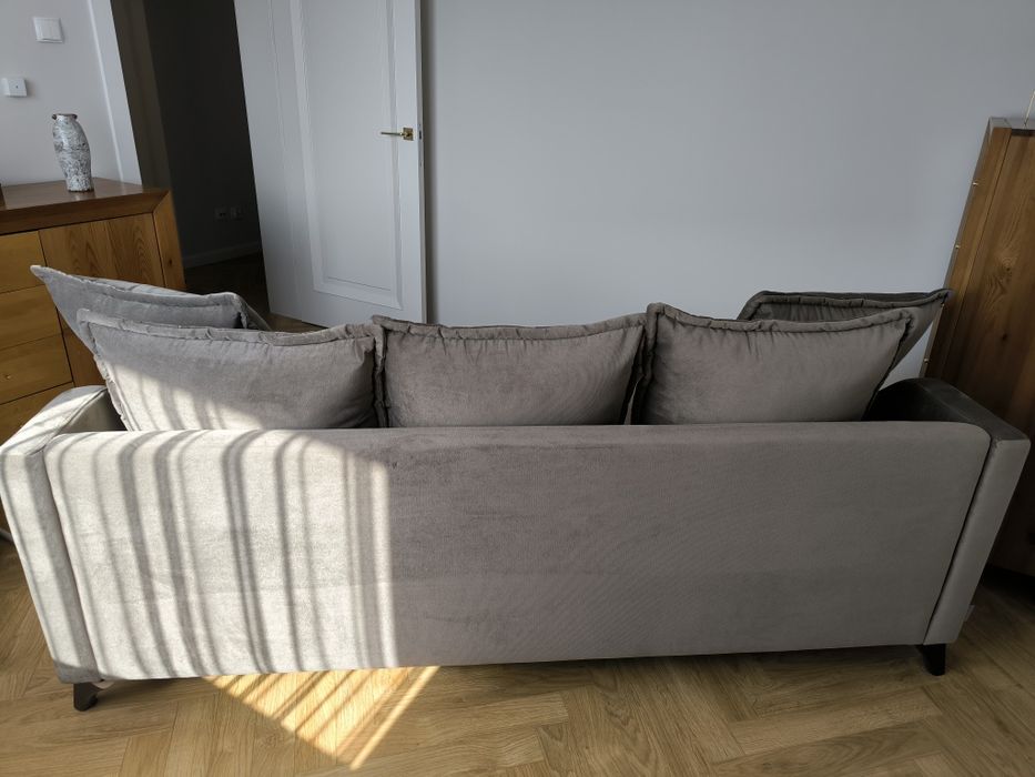 Sofa, kanapa beżowa firmy Miuform Royal Rose Beige