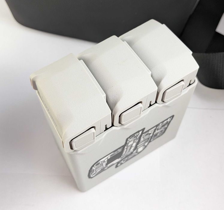 Dron Dji Mini 3 Fly More Combo Zestaw 3 Baterie