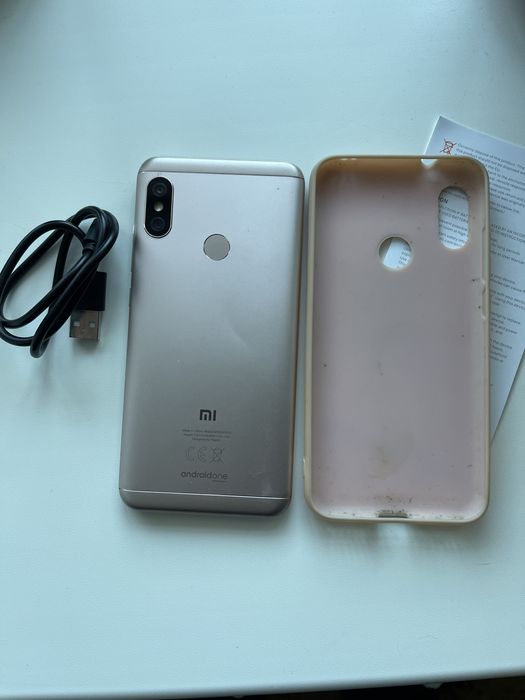 Mi A2 lite смартфон