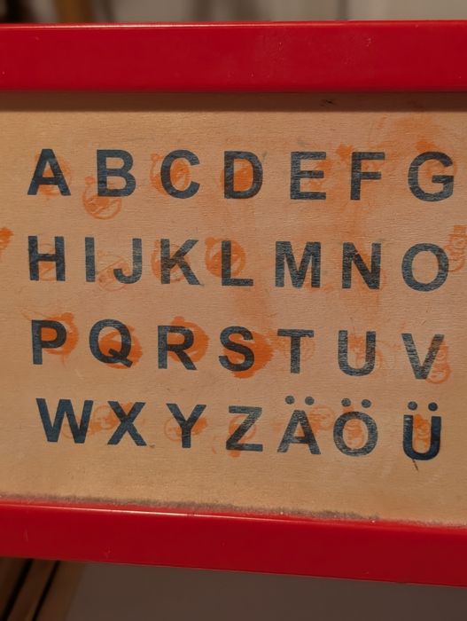 Playtive Dwustronna tablica stojąca edukacyjna