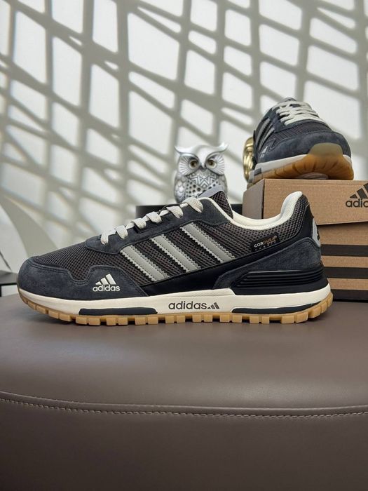 たけちー　1件目 adidas zx - купити чоловіче взуття - Ціна на OLX.ua