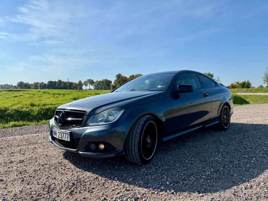 Mercedes-Benz Klasa C Mercedes Benz W204 Coupe C220
