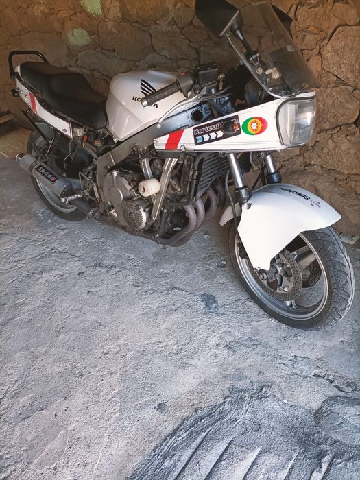 Selling Used Honda CBR 600 Motorcycle