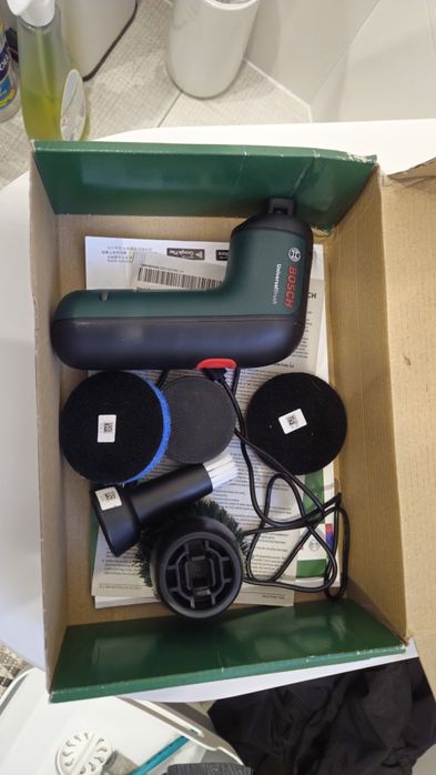 Szczotka do czyszczenia 3,6V UNIVERSALBRUSH BOSCH