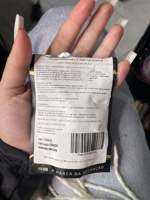 Cola de pestanas Lili da cherry
