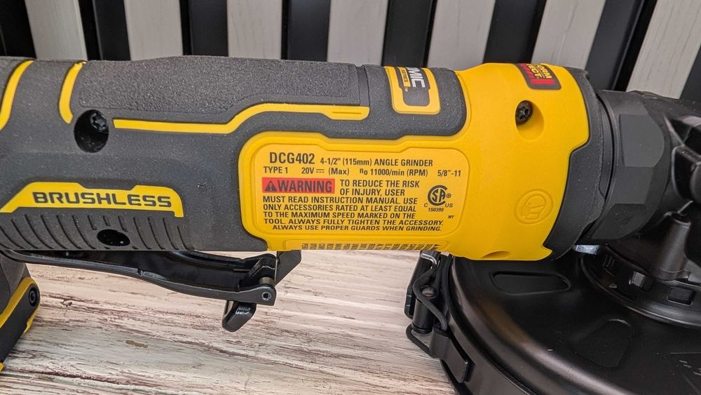 Болгарка КШМ Бесщіточна DeWalt DCG402
