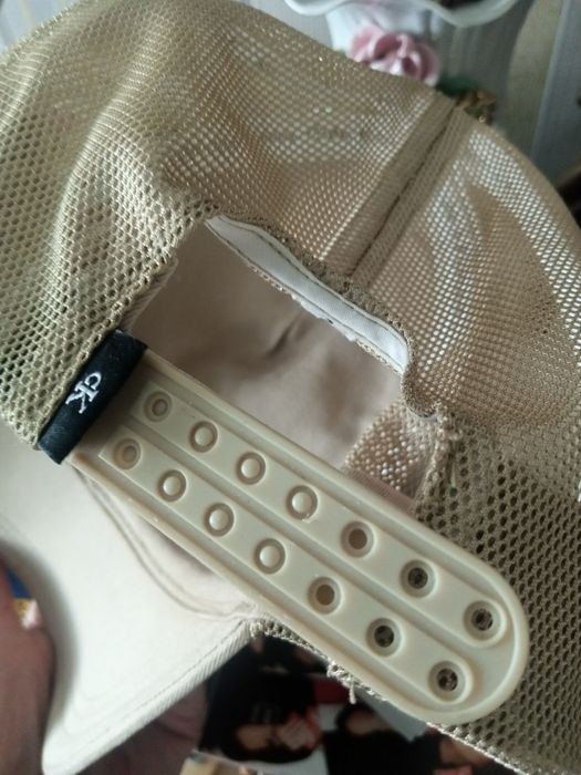 Продам две кепки одним лотом Armani Calvin Klein
