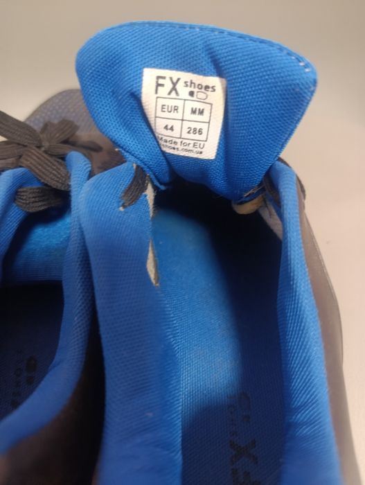 Продам кросівки для чоловіка