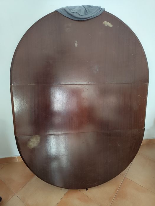Mesa de Madeira de cor Nogueira