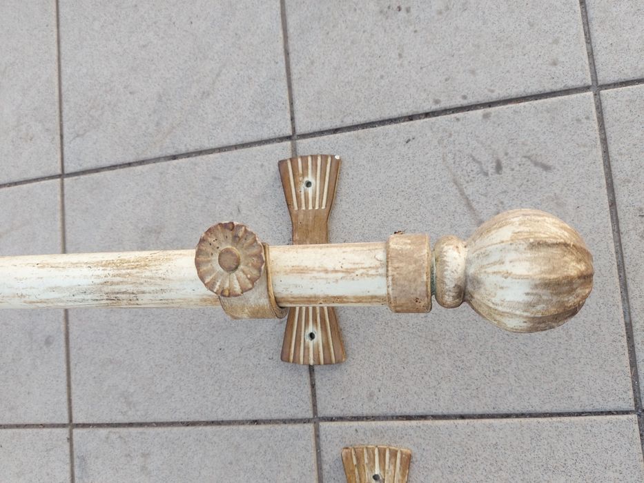 Varões para cortinados (dourado e branco)