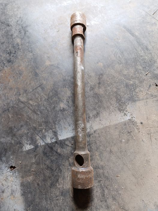 Ключ болоный 30-32