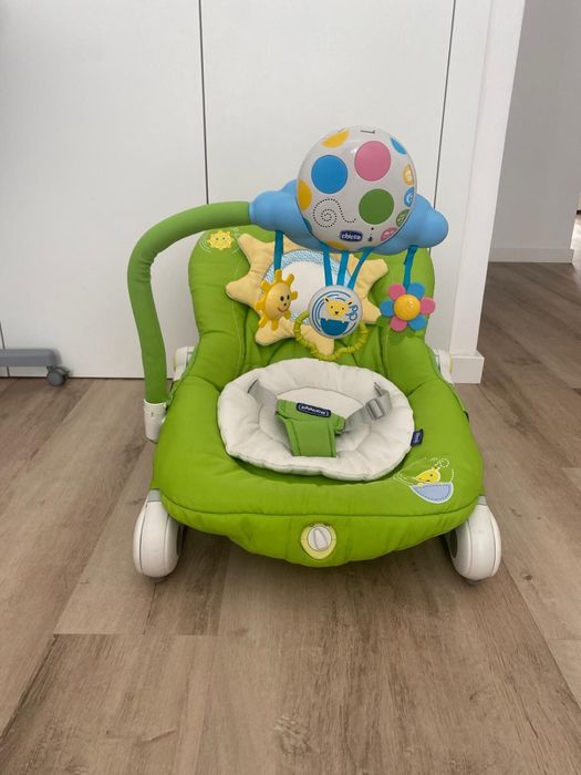 Espreguiçadeira Chicco Balloon com arco de atividades
