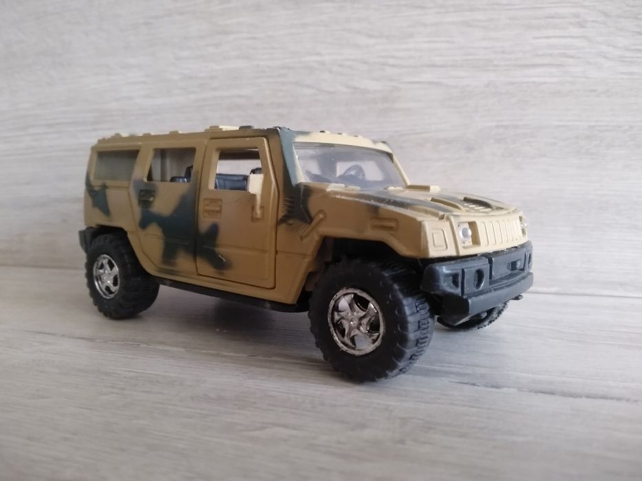 Джип  Hummer  H2