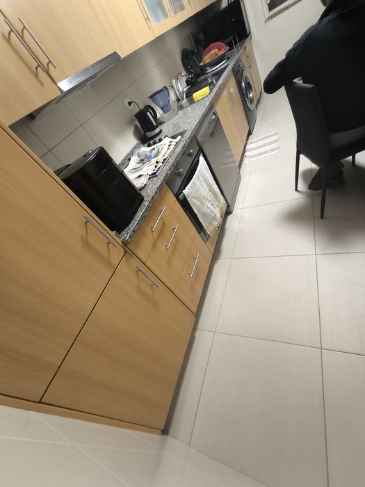 Armario de cozinha com fogao,forno, exaustor