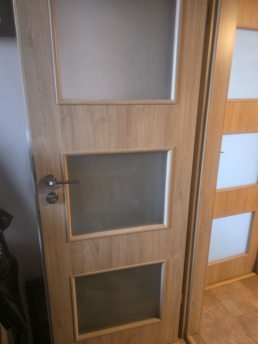 skrzydło drzwi wewnętrzne lewe  1x80 z ościeżnicą