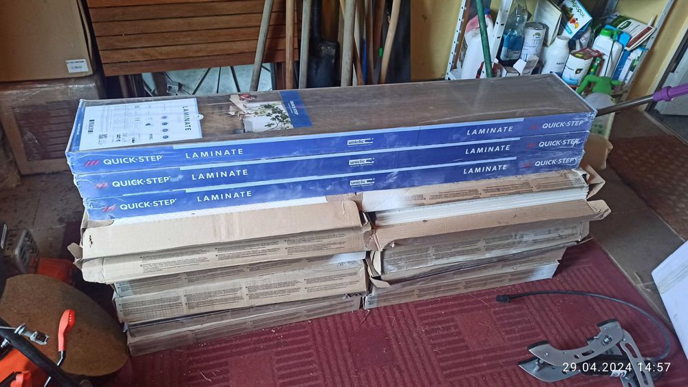 Panele podłogowe Classic Dąb Brązowy Ciepły CLM5789 AC4 8mm Quick-Step