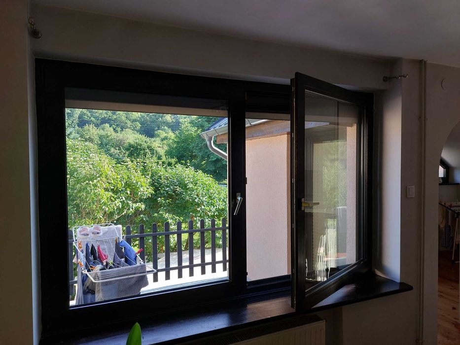 Okno plastikowe dwuskrzydłowe