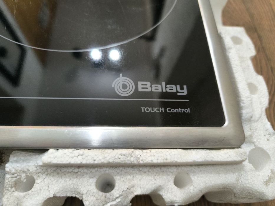 Продам электрическую варочную поверхность Balay, плита врезная встраив