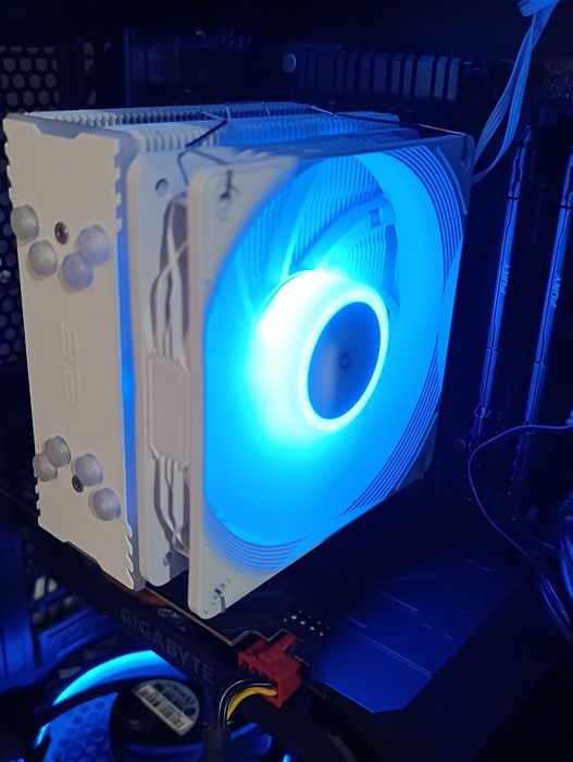 Кулер Air Cool Gaming 2E-AC120W-ARGB Белого цвета