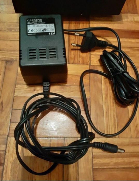 Sistema de som creative 5.1