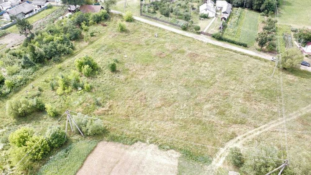 Продається земельна ділянка в с. Забережжя, 18,5 соток, під будівництво світло газ будинки