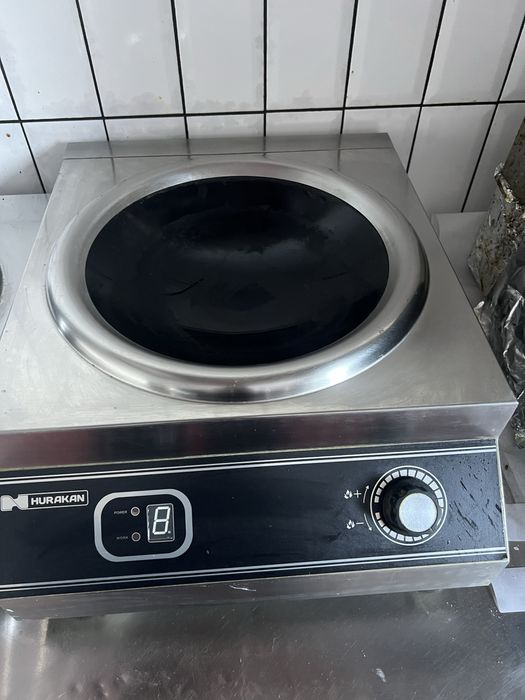 Плита індукційна wok Hurakan hkn- icw50d