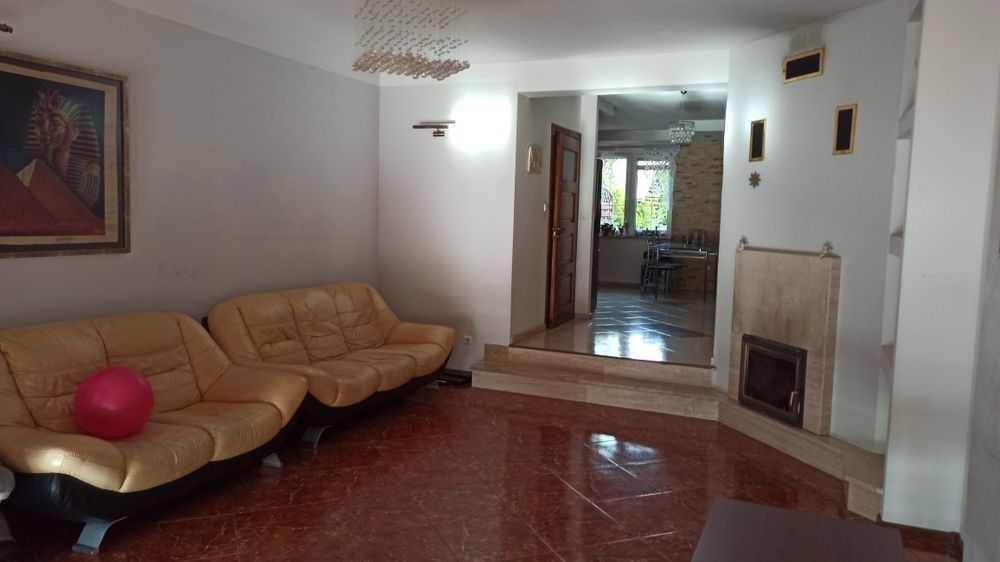 Sprzedam dom blisko centrum 175m2.+garaż 90m2.Chojnice