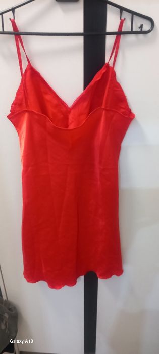 Satynowa koszulka do spania