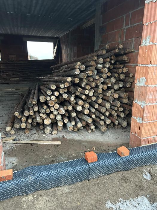 Stemple budowlane na strop ok. 380szt