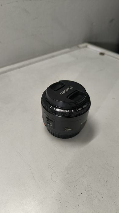 Canon 600D + Lentes e extras