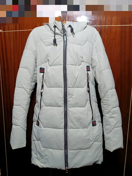 Зимова жіноча куртка