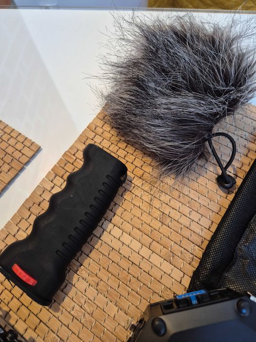 Sprzedam Rejestrator Zoom H8 + dodatki Boya i Zoom – KOMPLET