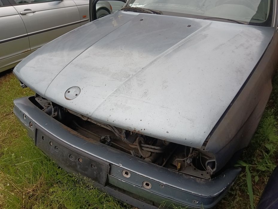 BMW 5 E34 maska pokrywa silnika przód zderzak 535i m30b35 manual