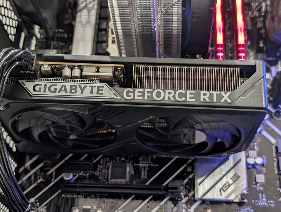 Komputer gamingowy i5 12400f, RTX 5060, 16 GB ram, 1 Tb SSD