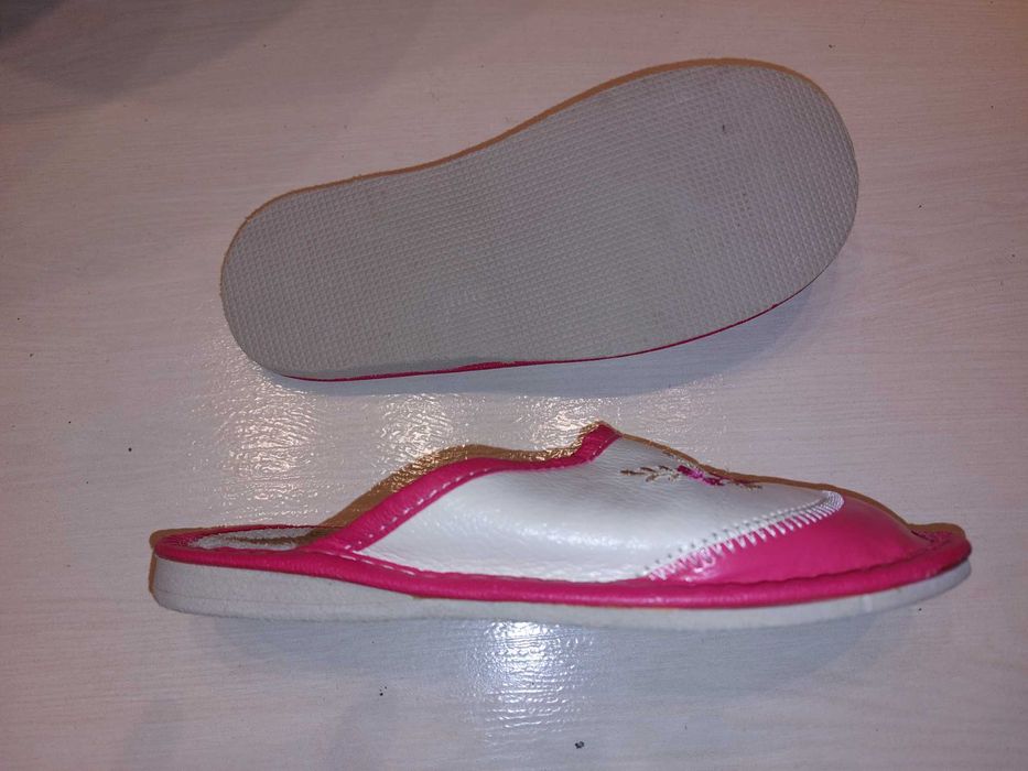 Buty rozmiar 30-31 kozaki laczki - 2 pary łącznie