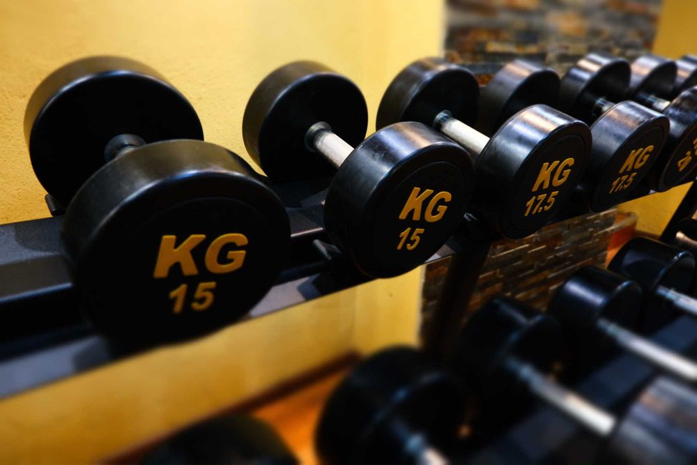 Hantle biceps triceps klatka barki nowe cena za kilogram materiału