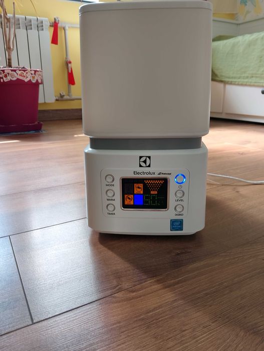 Зволожувач повітря Electrolux