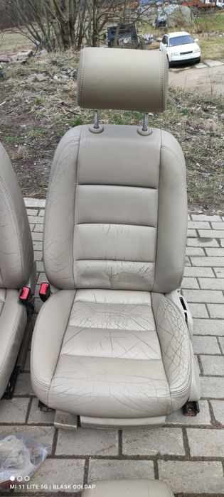 Fotel Fotele Zestaw Skóra Beżowa Grzane Audi A4 B6 2001 Blask Gołdap