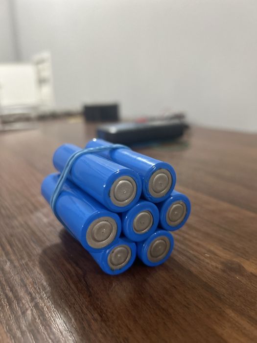 Аккумулятори 18650 tesla 60 kwt