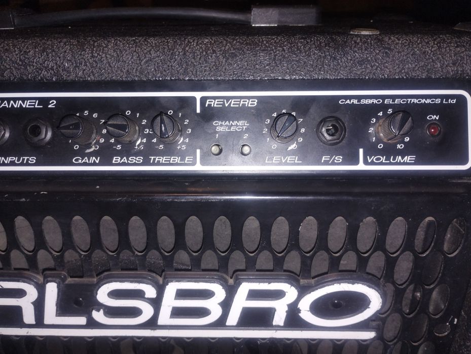CARLSBRO COLT KEYBOARD 30 гитарный комбоусилитель комбик  динамик 10 д
