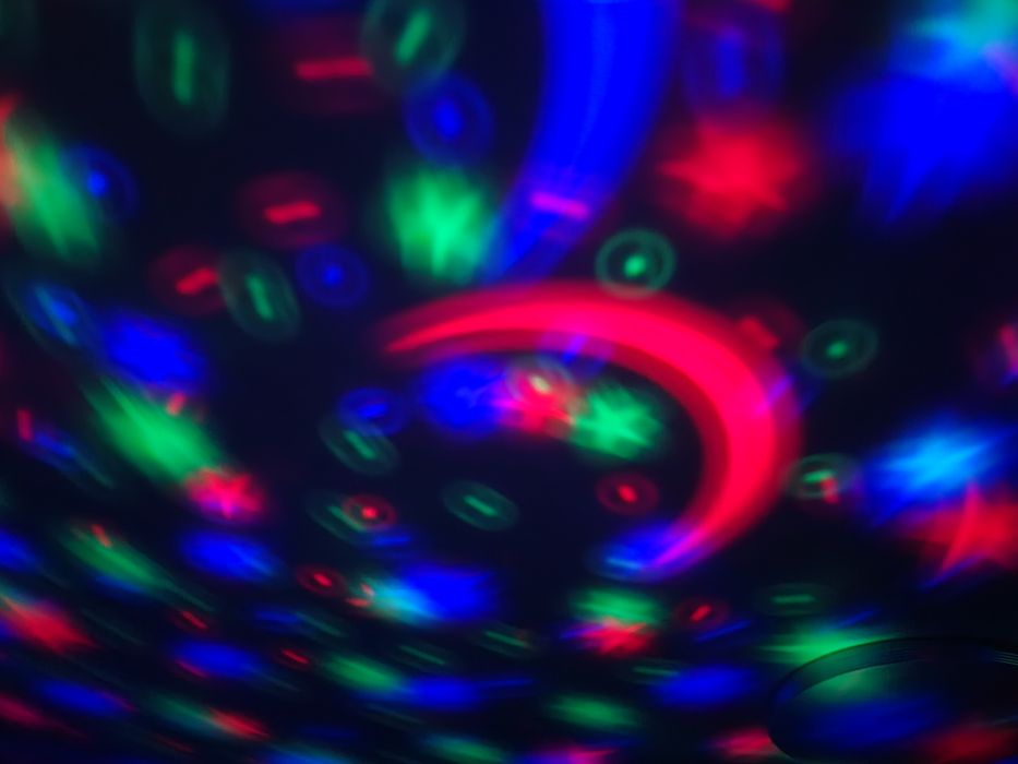 Projector de estrelas e lua . Ótimo para adormecer e relaxante.