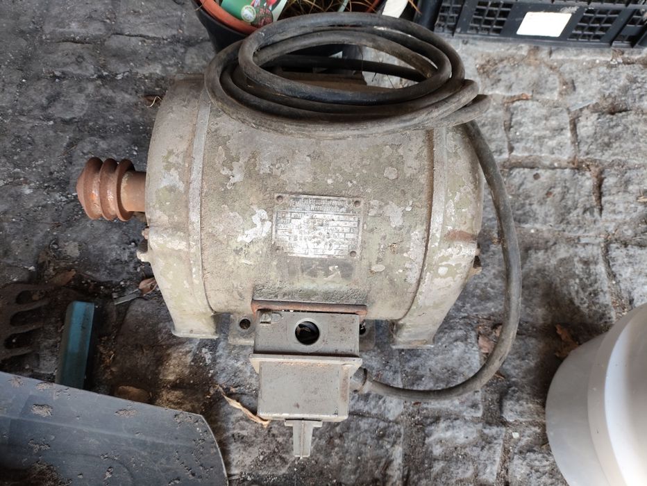 Silnik dwubiegowy 8,8kw 2850 obr. Stary niemiecki sprawny